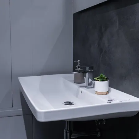 Am2 - Modernita E Comfort In Centro